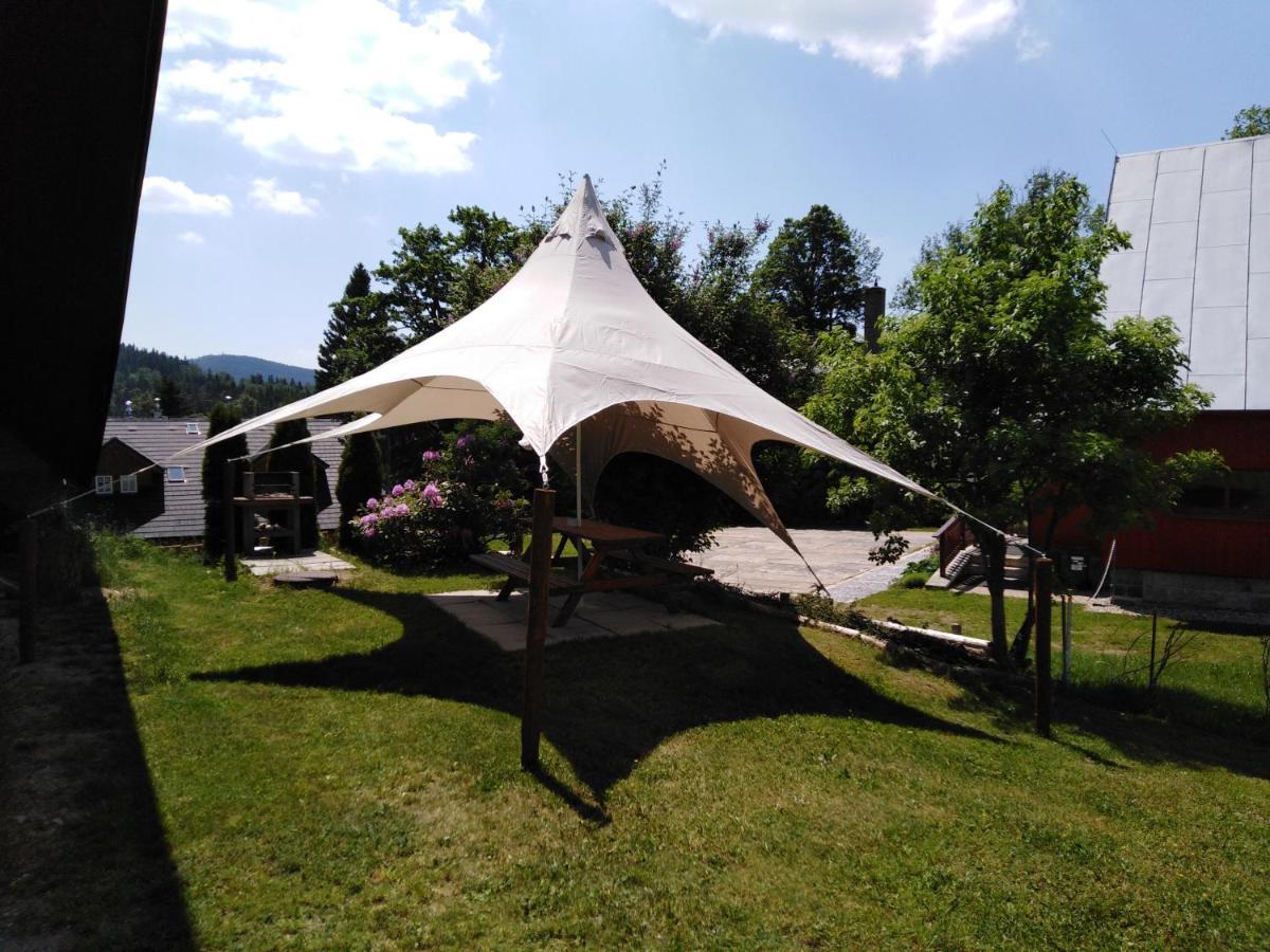 Šírovka Horni Polubny Exterior foto